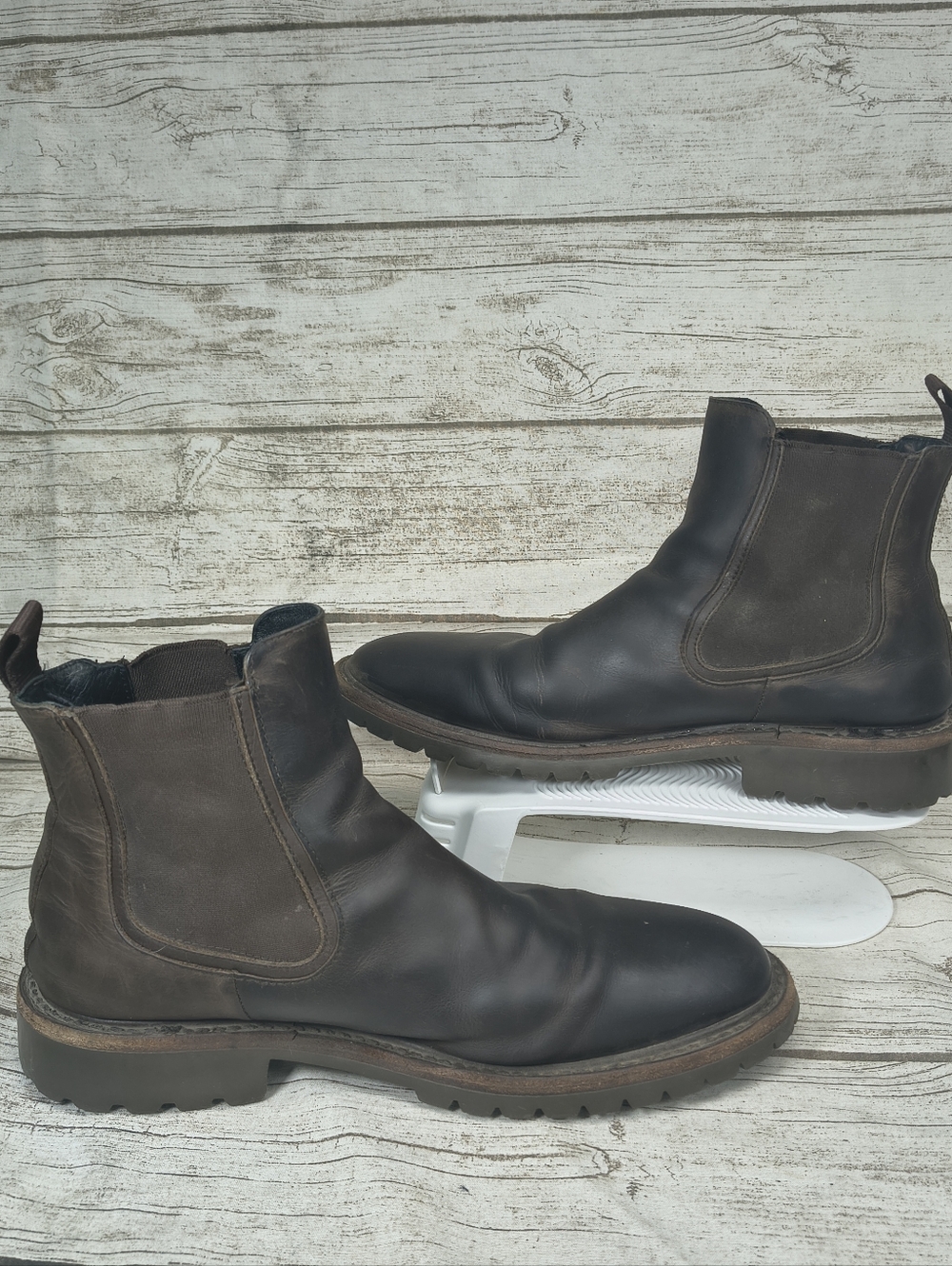 Thursday Brown Oiled Leather Slip On Chelsea Boots Size Men 11 - Picture 2 of 6